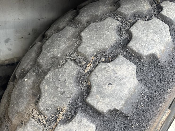 2012-cedarapids-cr452-image-39