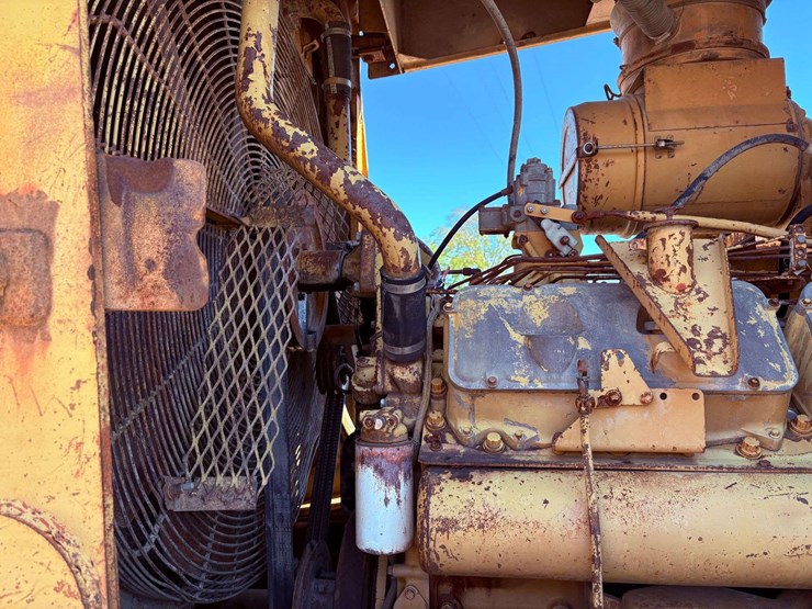 1984-caterpillar-d9l-image-42