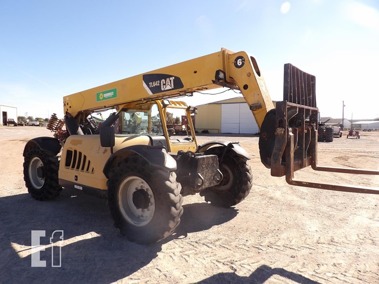 caterpillar-tl642-image-8