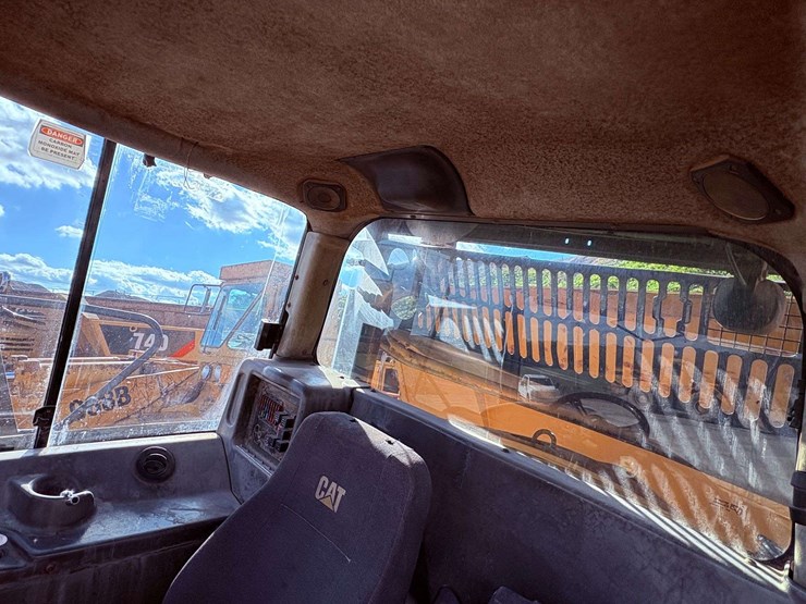 2007-caterpillar-740-image-41