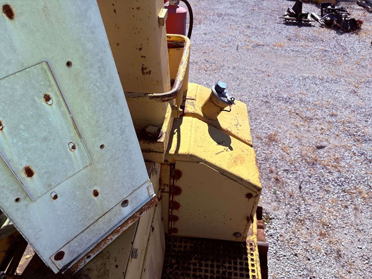 1984-caterpillar-d9l-image-48