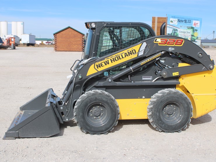 2023-new-holland-l328-image-10