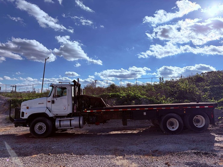 2007-international-paystar-5600i-image-9