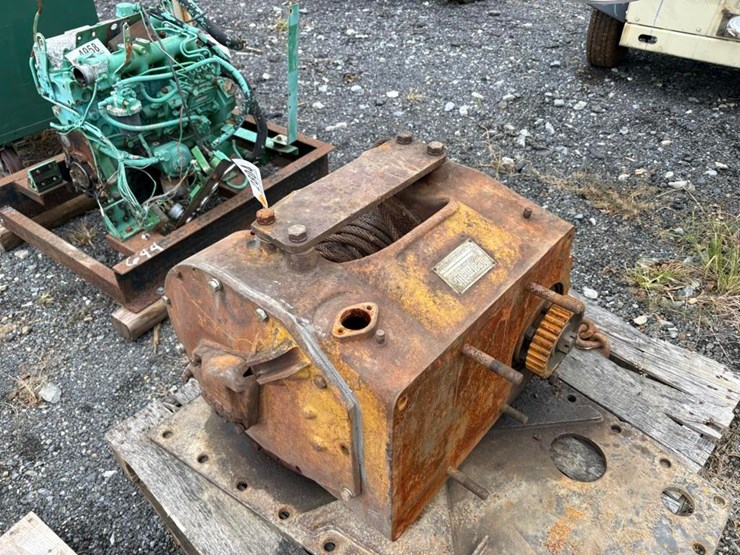 gear-o-matic-bulldozer-winch-image-1
