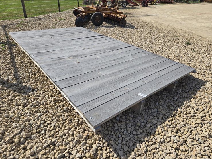 #5833-•-new-8'-x-16'-wooden-flat-rack-image-1