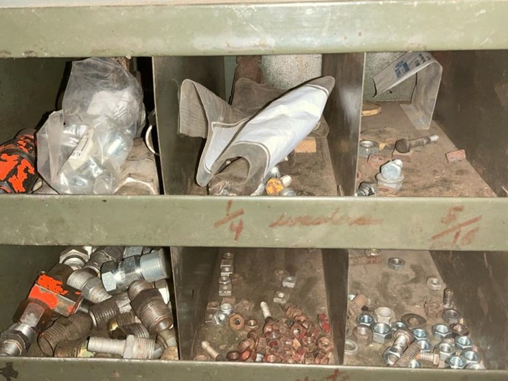 #770-•-parts-rack-of-nuts,-bolts,-washers-and-more-image-21