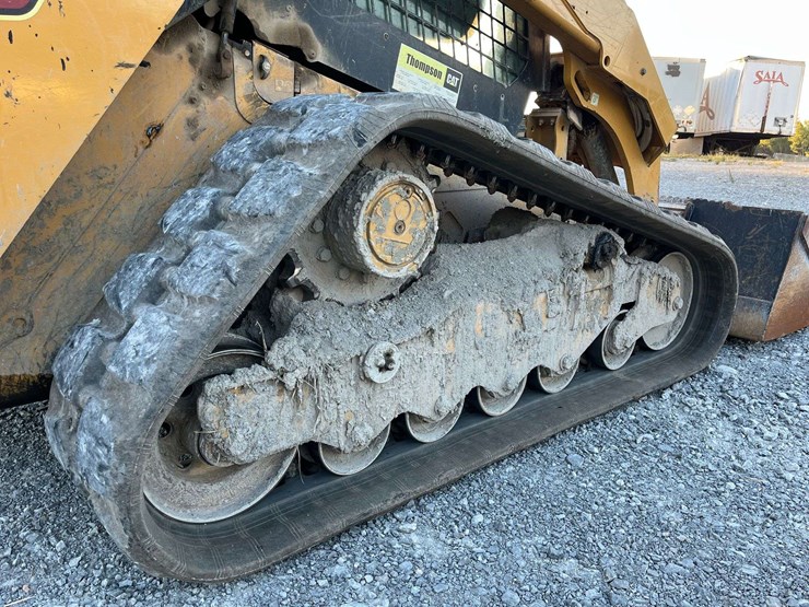 2020-caterpillar-289d3-image-11
