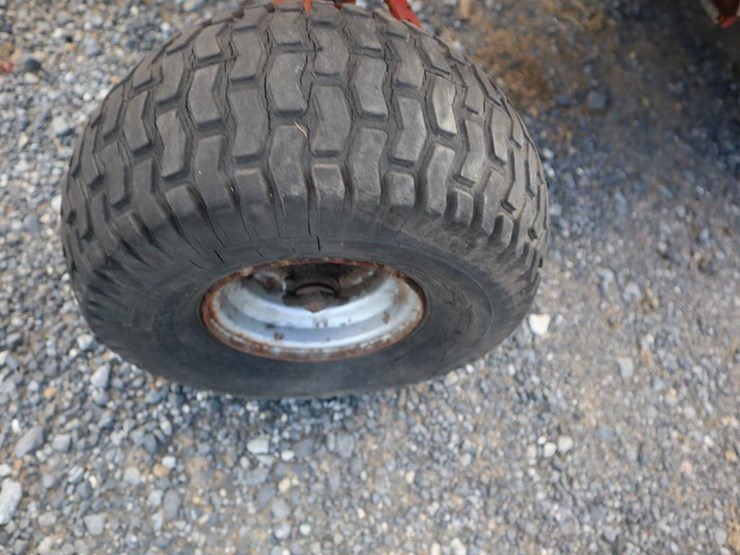 wheel-horse-lawn-&-garden-tractor-image-11