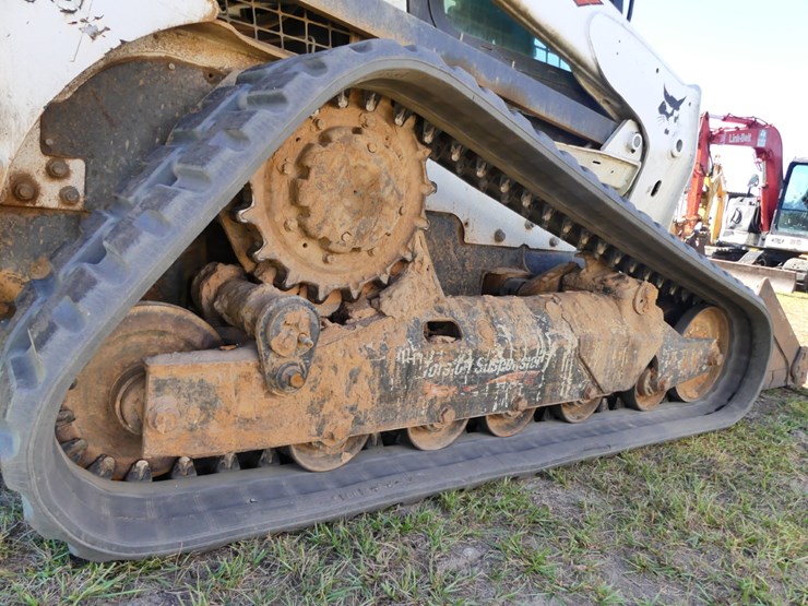 2019-bobcat-t870-image-5