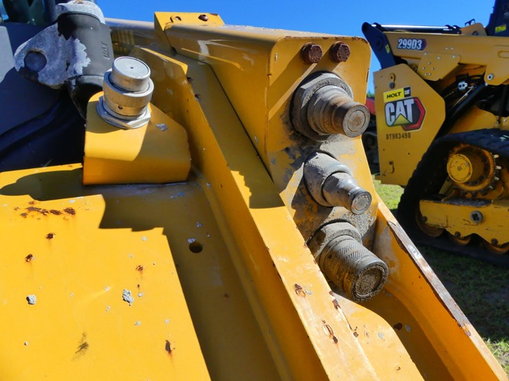 2016-caterpillar-289d-image-10