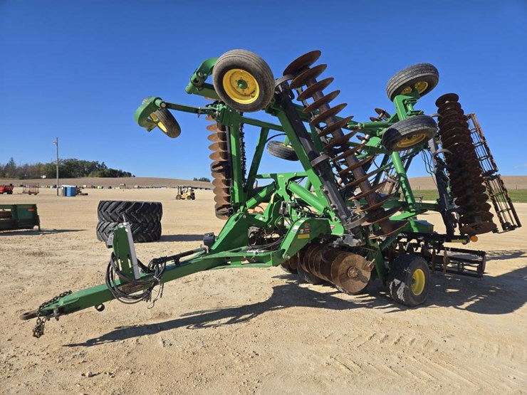 john-deere-2623vt-image-3