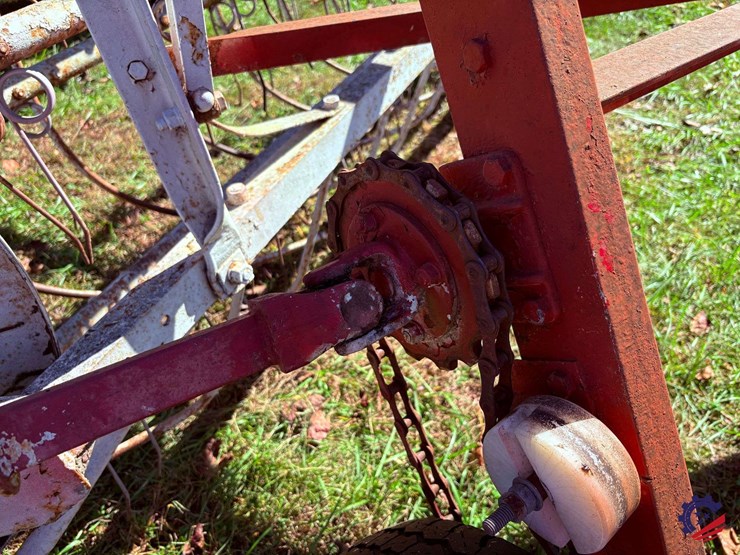 rolabar-side-hay-rake-image-11