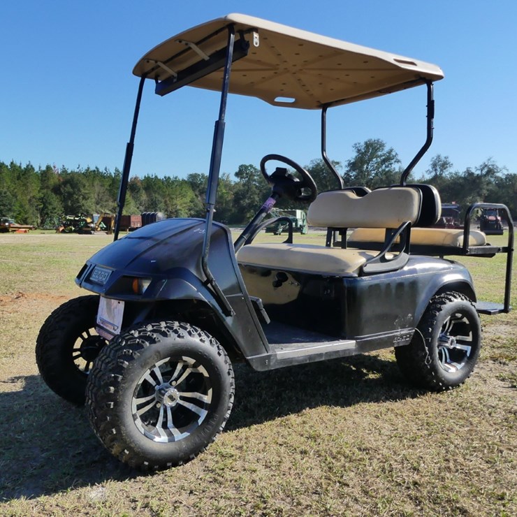 EZ-GO Golf Cart