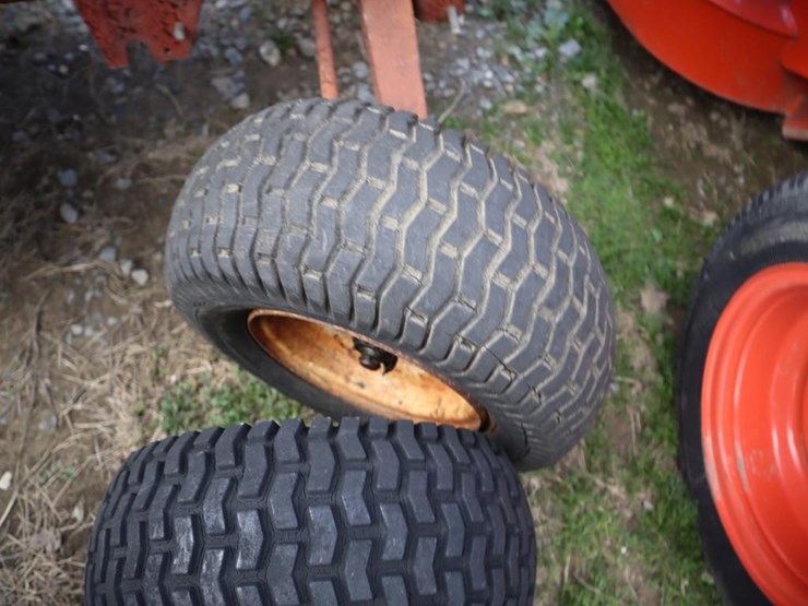 wheel-horse-lawn-&-garden-tractor-image-10