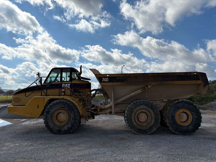 2006-caterpillar-740-image-21