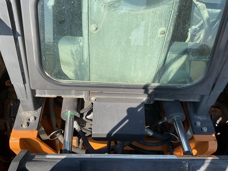 2018-case-588h-image-9