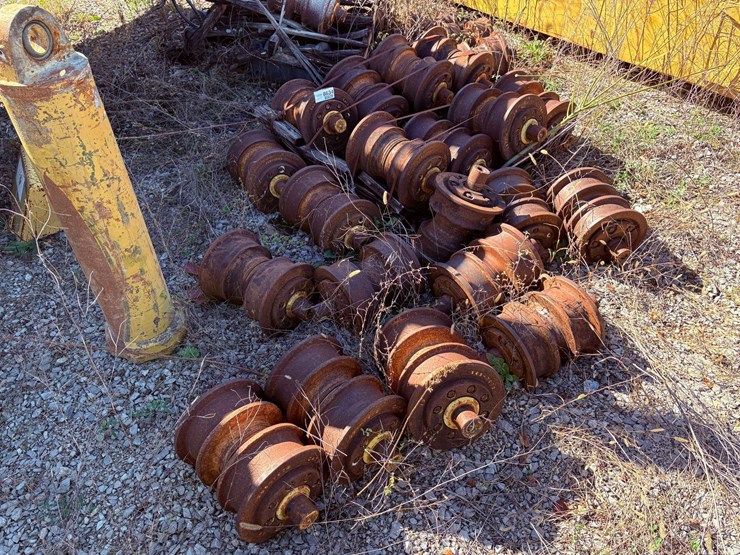 caterpillar-375-image-1