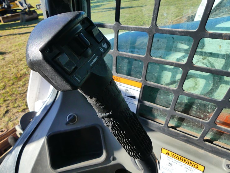 2017-bobcat-s550-image-14