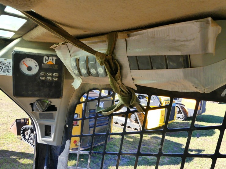 2017-caterpillar-259d-image-16