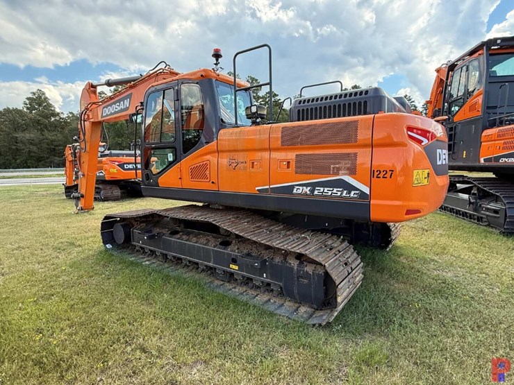 2023-doosan-dx255-lc-image-5