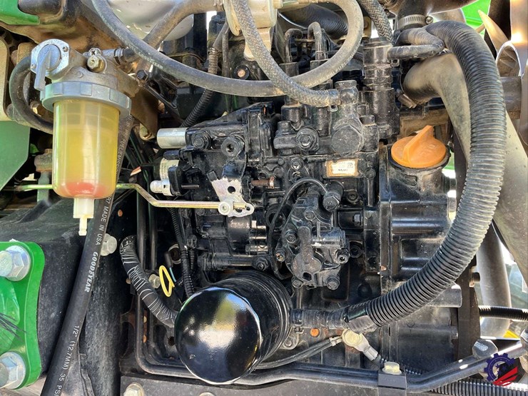 john-deere-4105-image-38