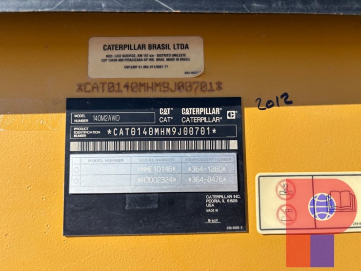 2012-caterpillar-140m2-image-6