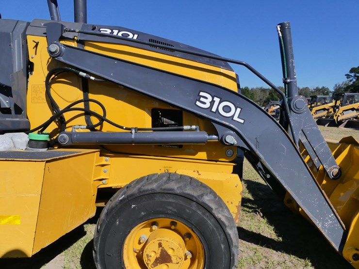 deere-310l-image-11