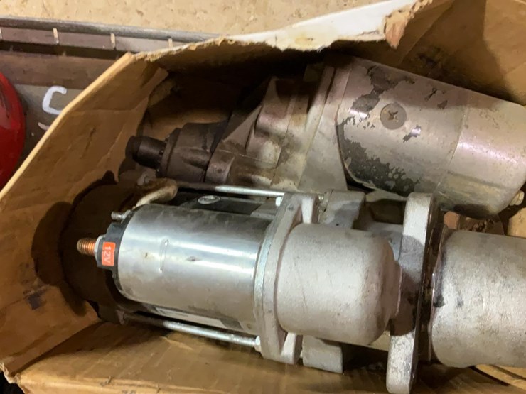 #775-•-floor-jack-and-miscellaneous-parts-image-5