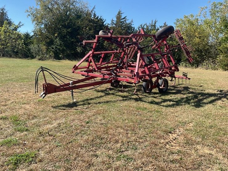 case-ih-4600-image-1