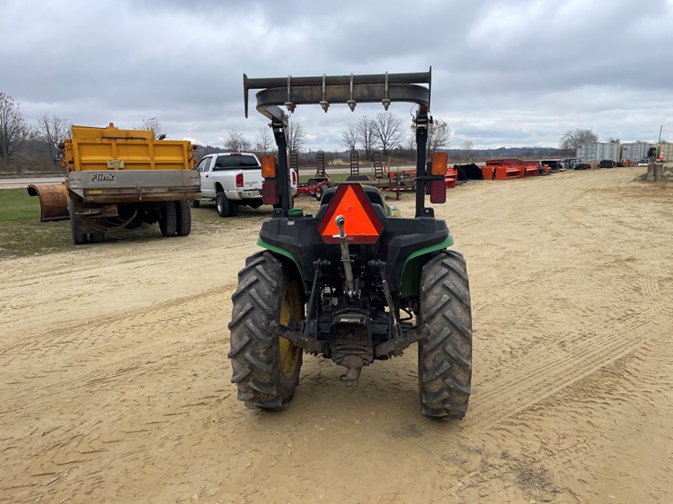 john-deere-3032e-image-6