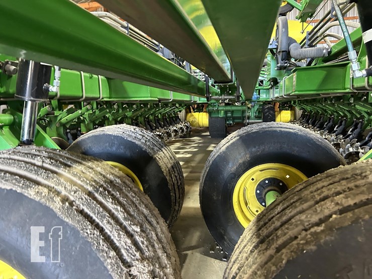 2014-john-deere-db60-image-20