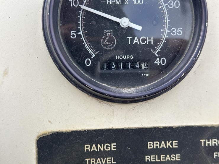 2012-cedarapids-cr452-image-26