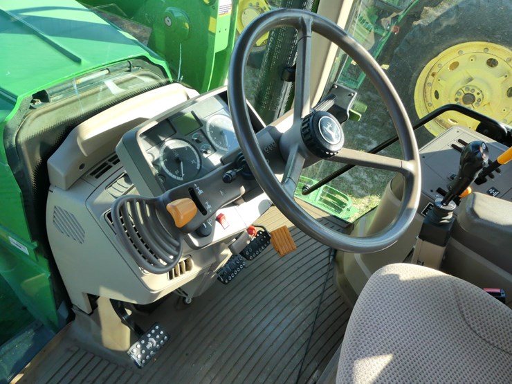 john-deere-6105m-image-14