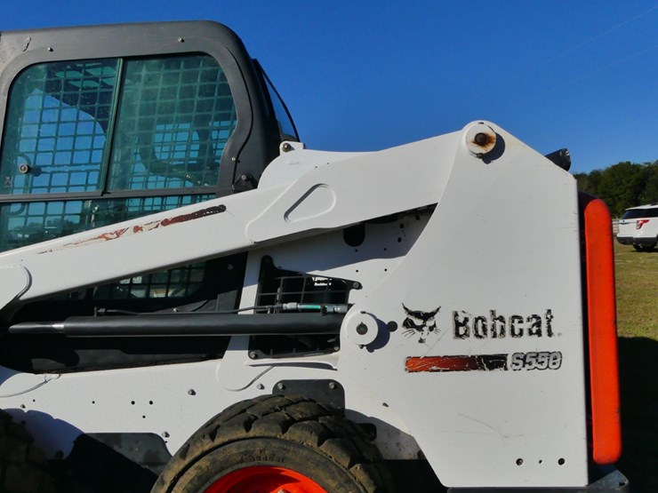 2017-bobcat-s550-image-7