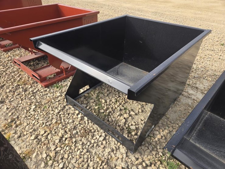 #5901-•-new-1.5-yd-skid-steer-trash-hopper-image-4