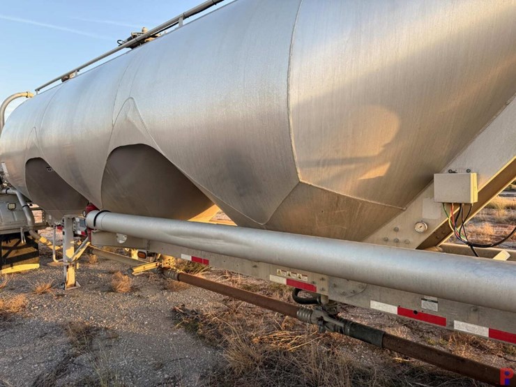 2017-heil-trailer-image-10