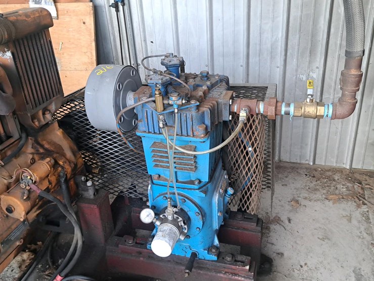 #216-•-quincy-air-compressor-image-8