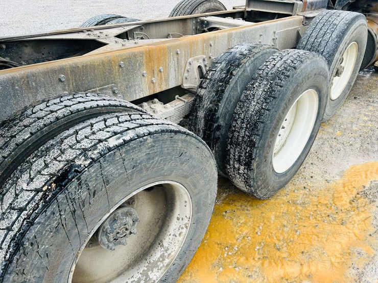 1997-international-paystar-5000-image-101