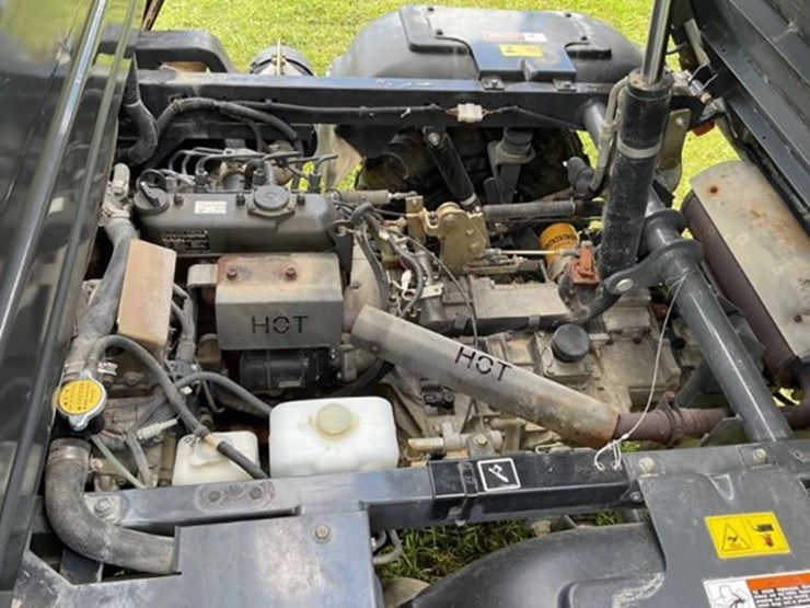 2009-kubota-rtv1100-image-25