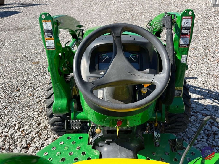 john-deere-4105-image-46