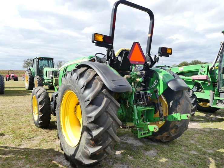 2019-john-deere-5090el-image-4