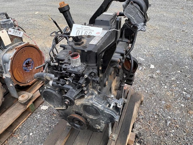 takeuchi-tl240-image-2