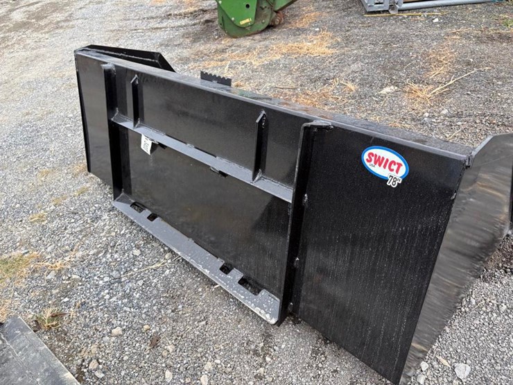 78in-large-capacity-bucket-image-3