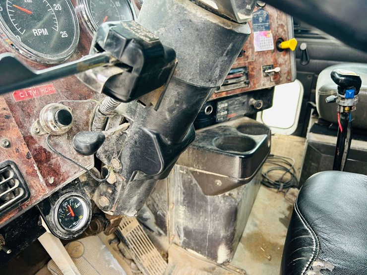 1997-international-paystar-5000-image-93