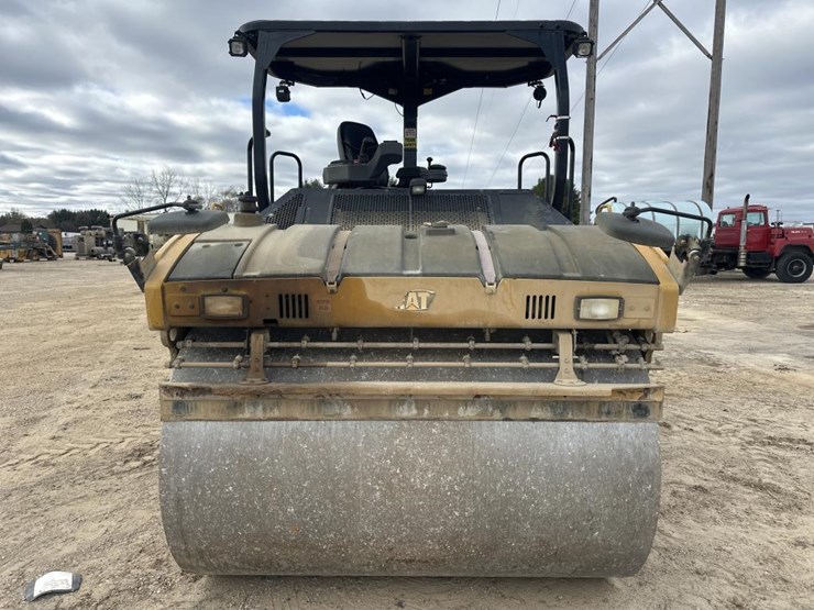 caterpillar-cb64b-image-8