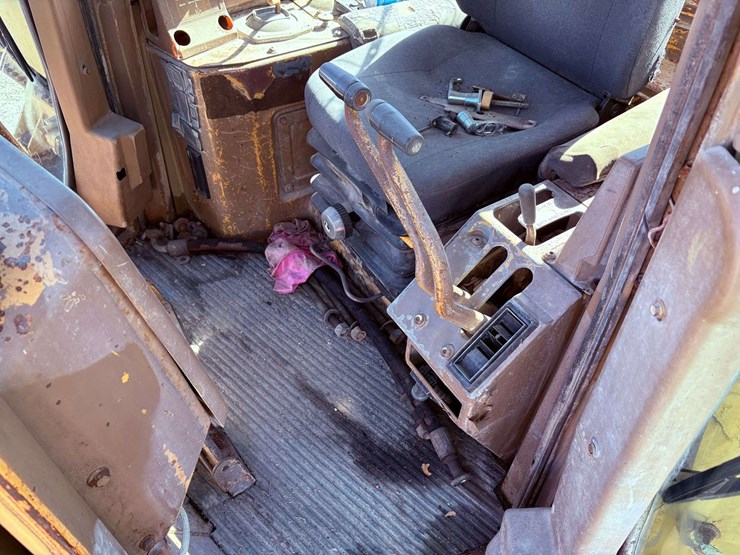 1984-caterpillar-d9l-image-52