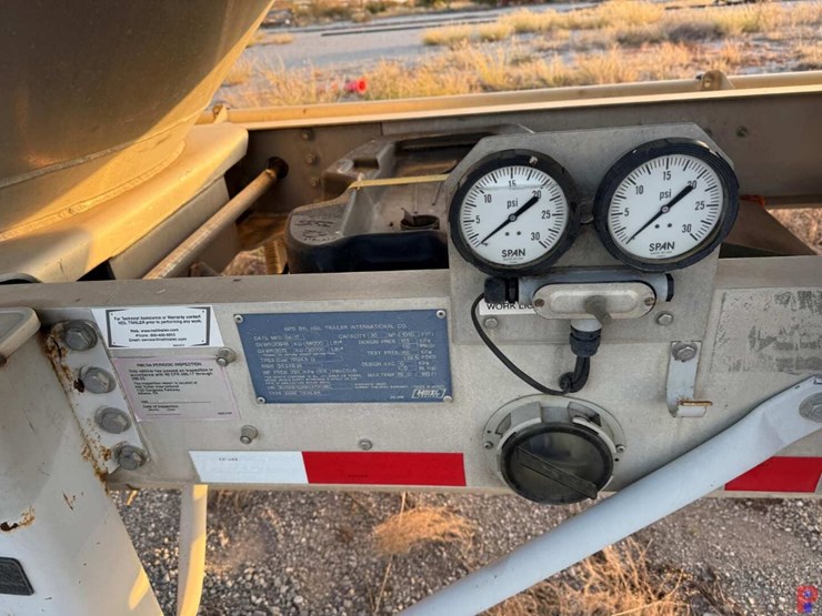 2017-heil-trailer-image-12