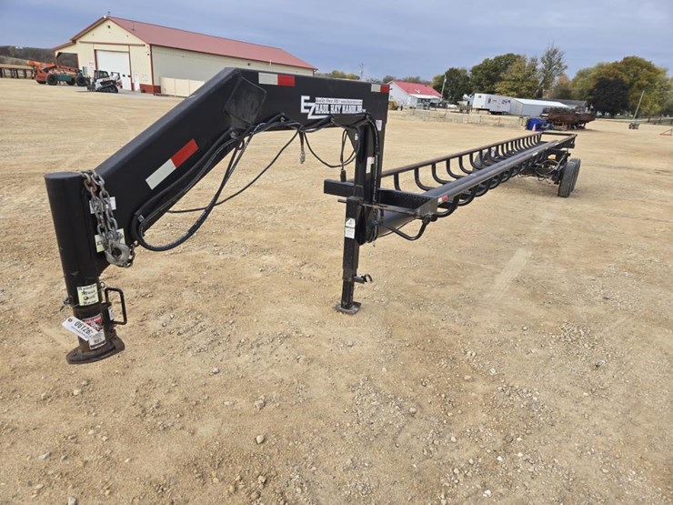 ez-haul-hay-handler-40-image-1
