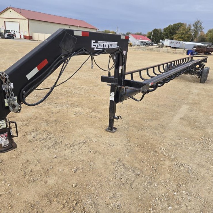 EZ HAUL HAY HANDLER 40