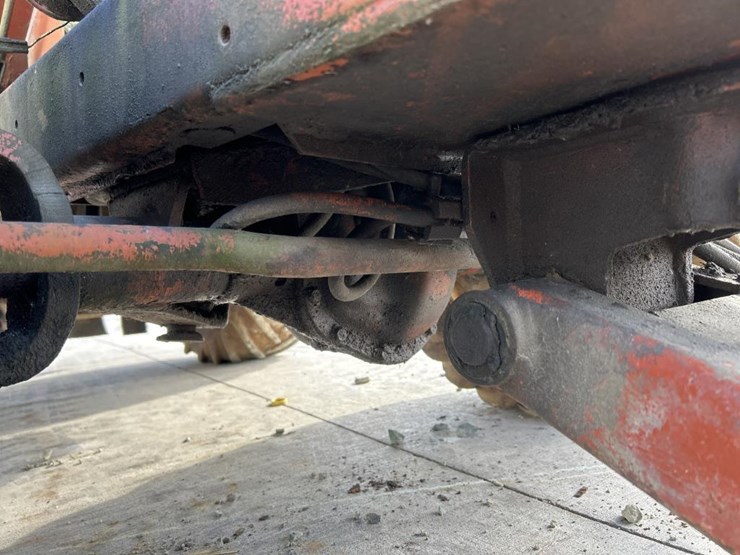 ditch-witch-2300-image-33